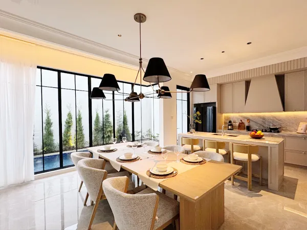 Pine Hill Interior 4