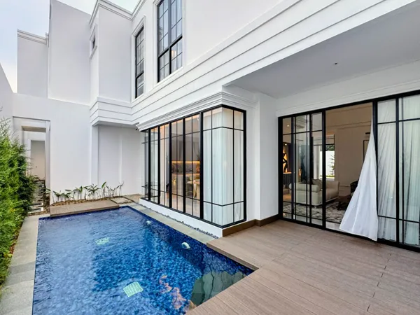 Pine Hill Interior 9